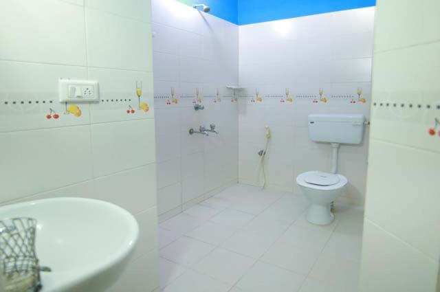 Lyba Homestay Thiruvananthapuram Екстериор снимка